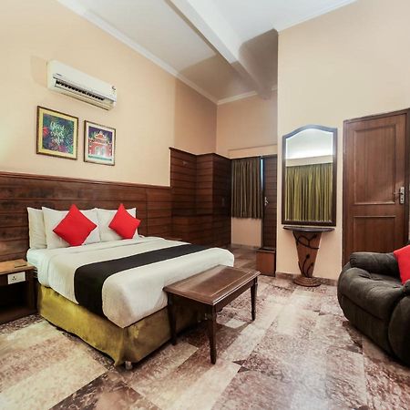 Capital O 10953 Dayal Lodge - A Boutique Hotel Agra  Zewnętrze zdjęcie