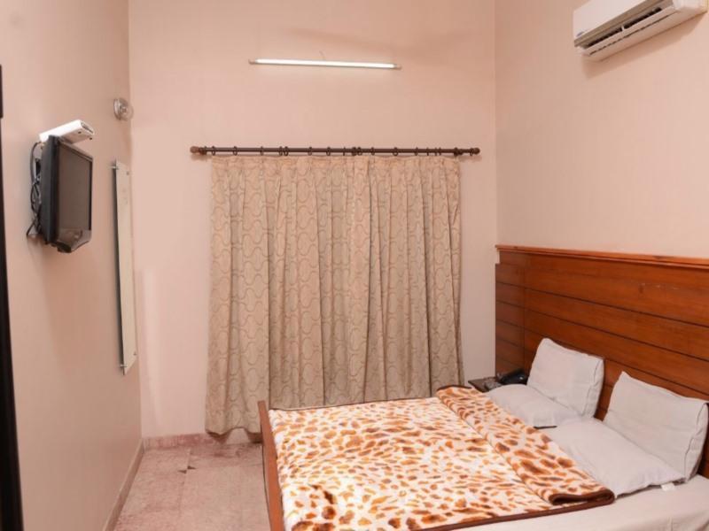 Capital O 10953 Dayal Lodge - A Boutique Hotel Agra  Zewnętrze zdjęcie