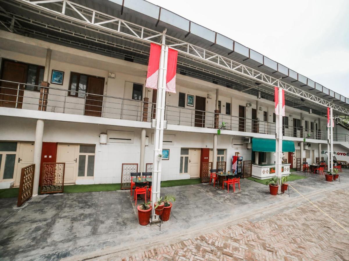 Capital O 10953 Dayal Lodge - A Boutique Hotel Agra  Zewnętrze zdjęcie
